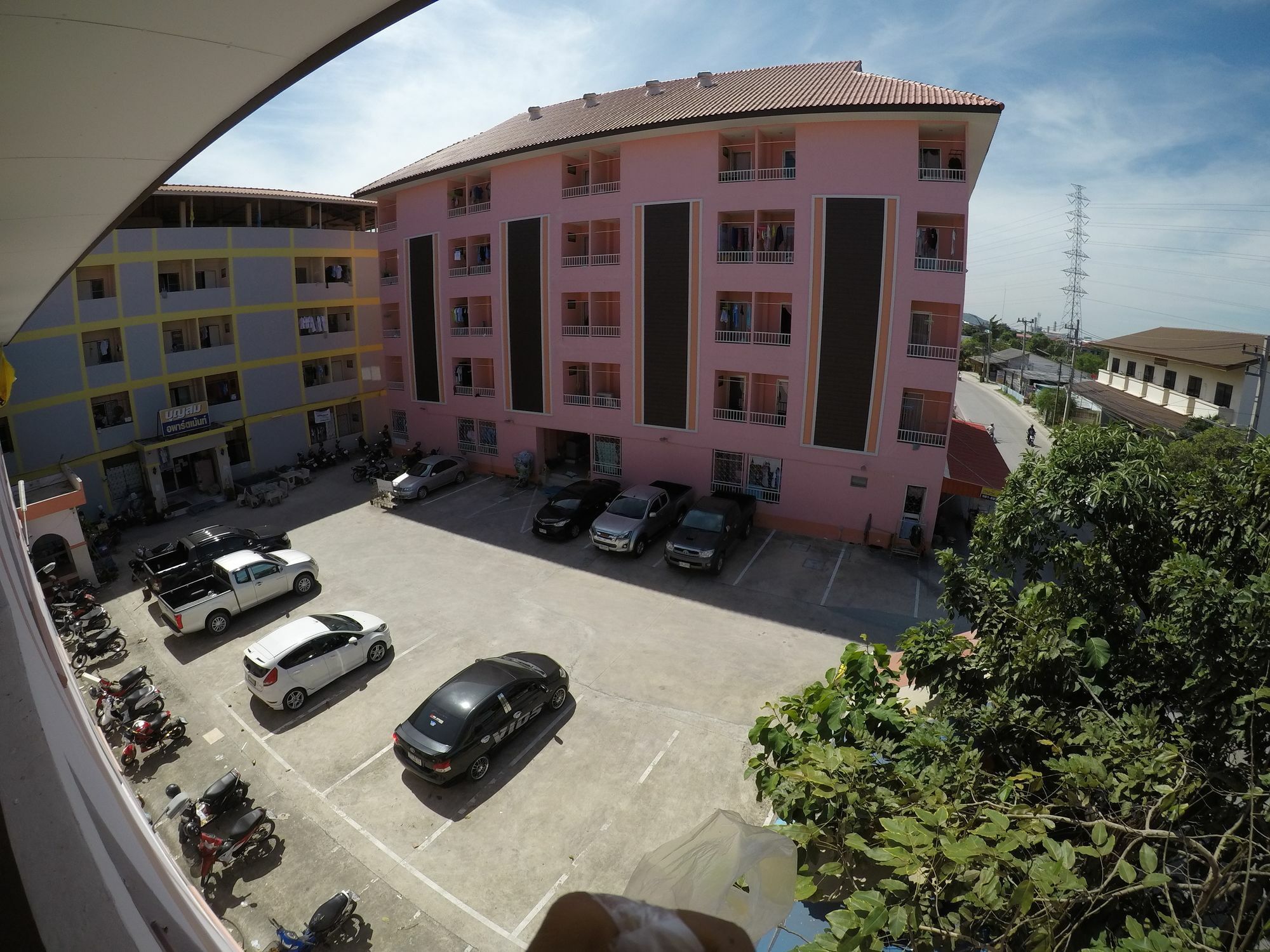 Bun Som Apartment Ban Don Lang Екстериор снимка